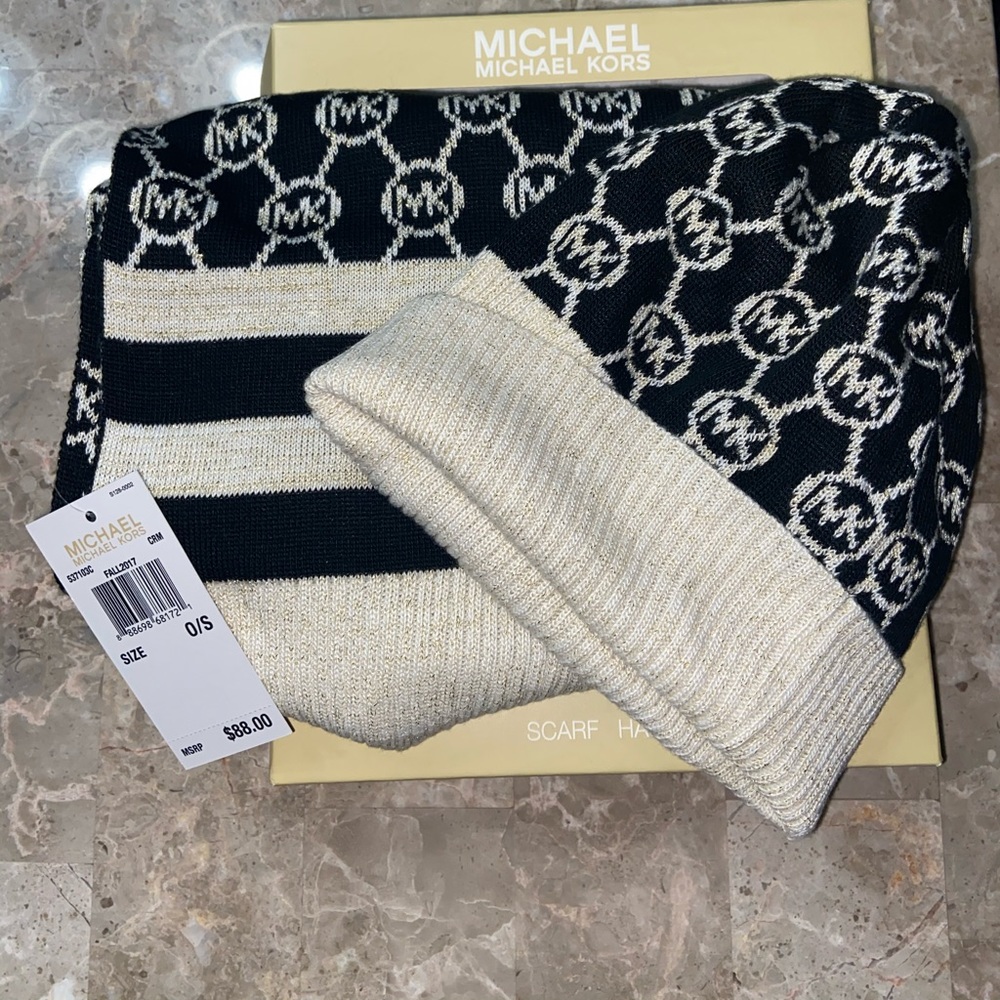 Michael Kors Scarf & Hat Set